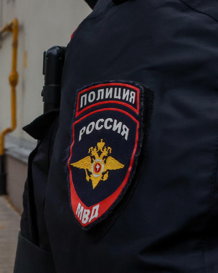 В Бердянске взорвали машину российского военного