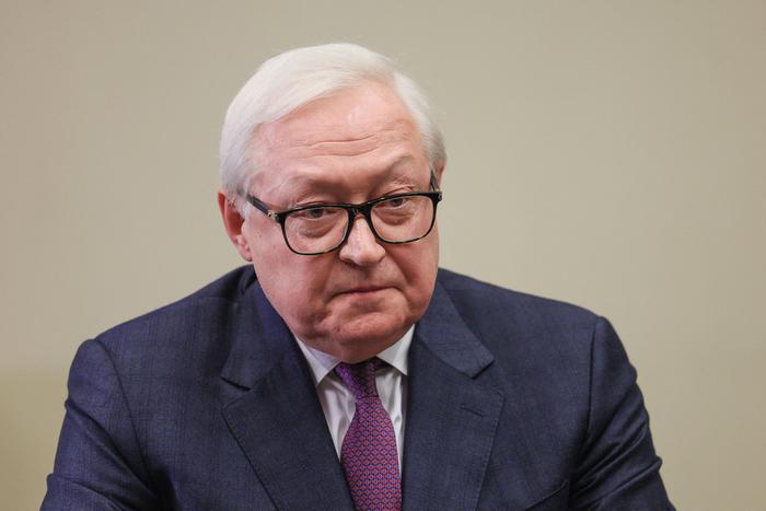 Рябков заявил о получении предложения от США по контролю над вооружениями