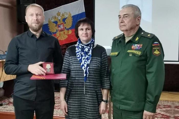 Барнаулец нашёл медаль и через два года вернул её родным ветерана