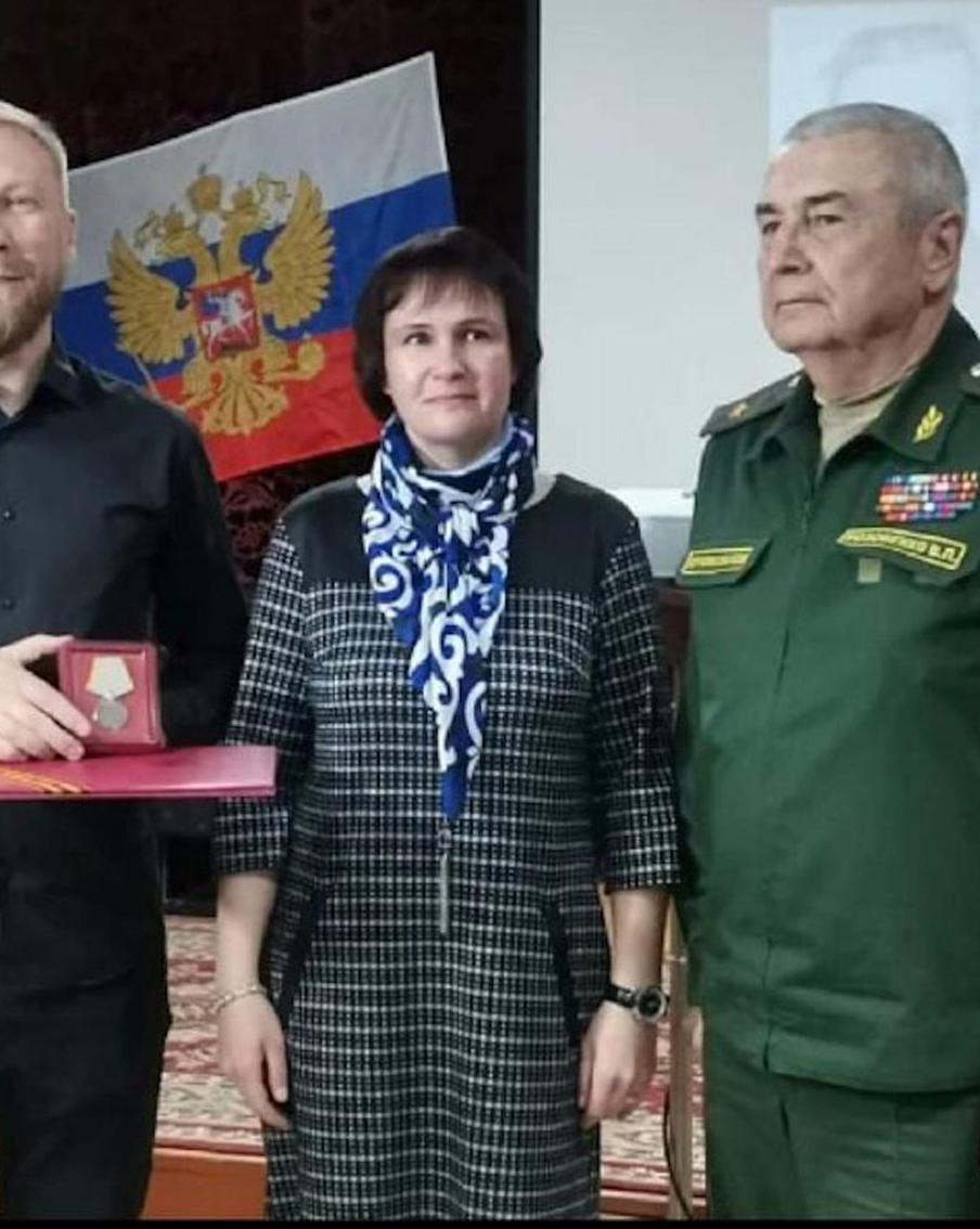 Барнаулец нашёл медаль и через два года вернул её родным ветерана