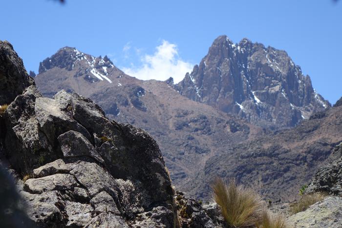 Гид и альпинистка погибли на горе Кения