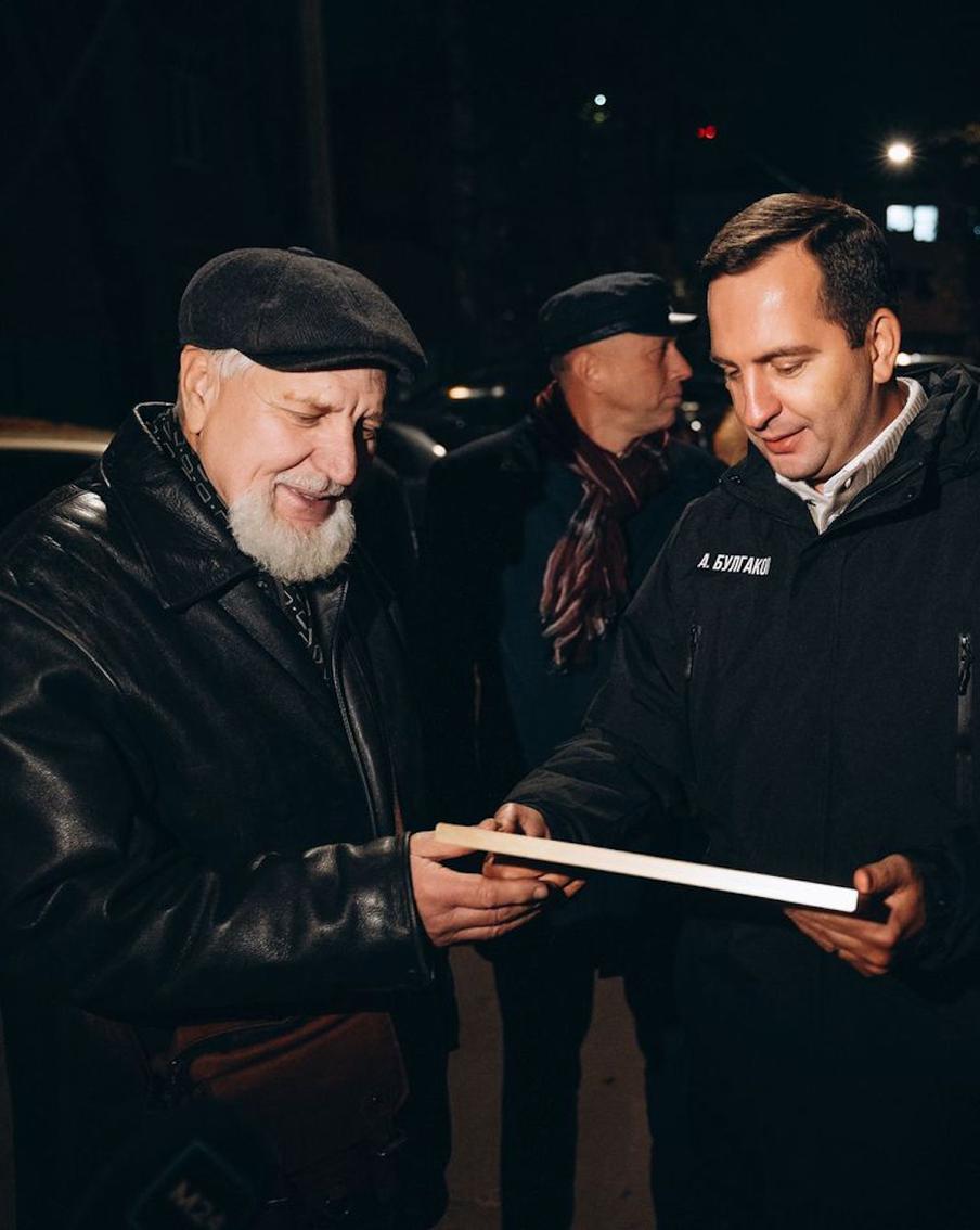 "Дал ему ещё пару поджопников!": дед Макаров из Щёлково щёлкает воров как орехи