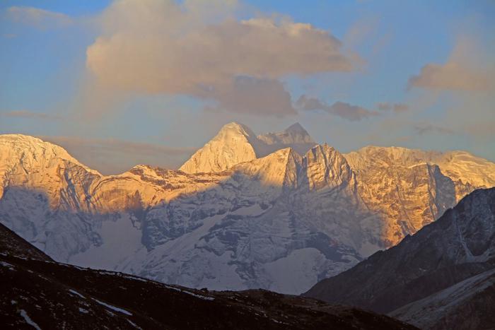 Обновилась информация о группе восходителей сборной России по альпинизму, которая идёт на непальский восьмитысячник Чо-Ойю