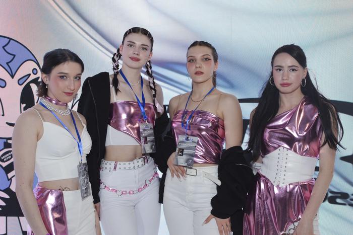 Как k-pop завоевал сердца россиян. Почему в России нет R-pop?