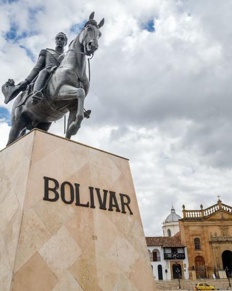 "Боливару не снести двоих": россиянин обогнал соперника на выборах мэра в колумбийском городе