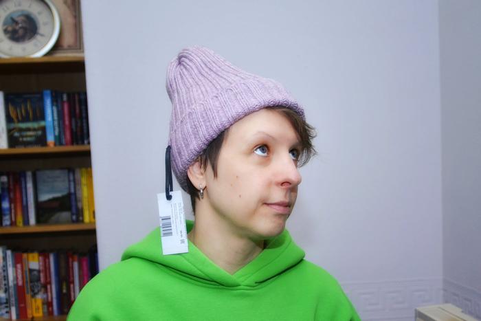 На маркетплейсах продают шапки, защищающие от 5G. Metro проверило, работают ли они