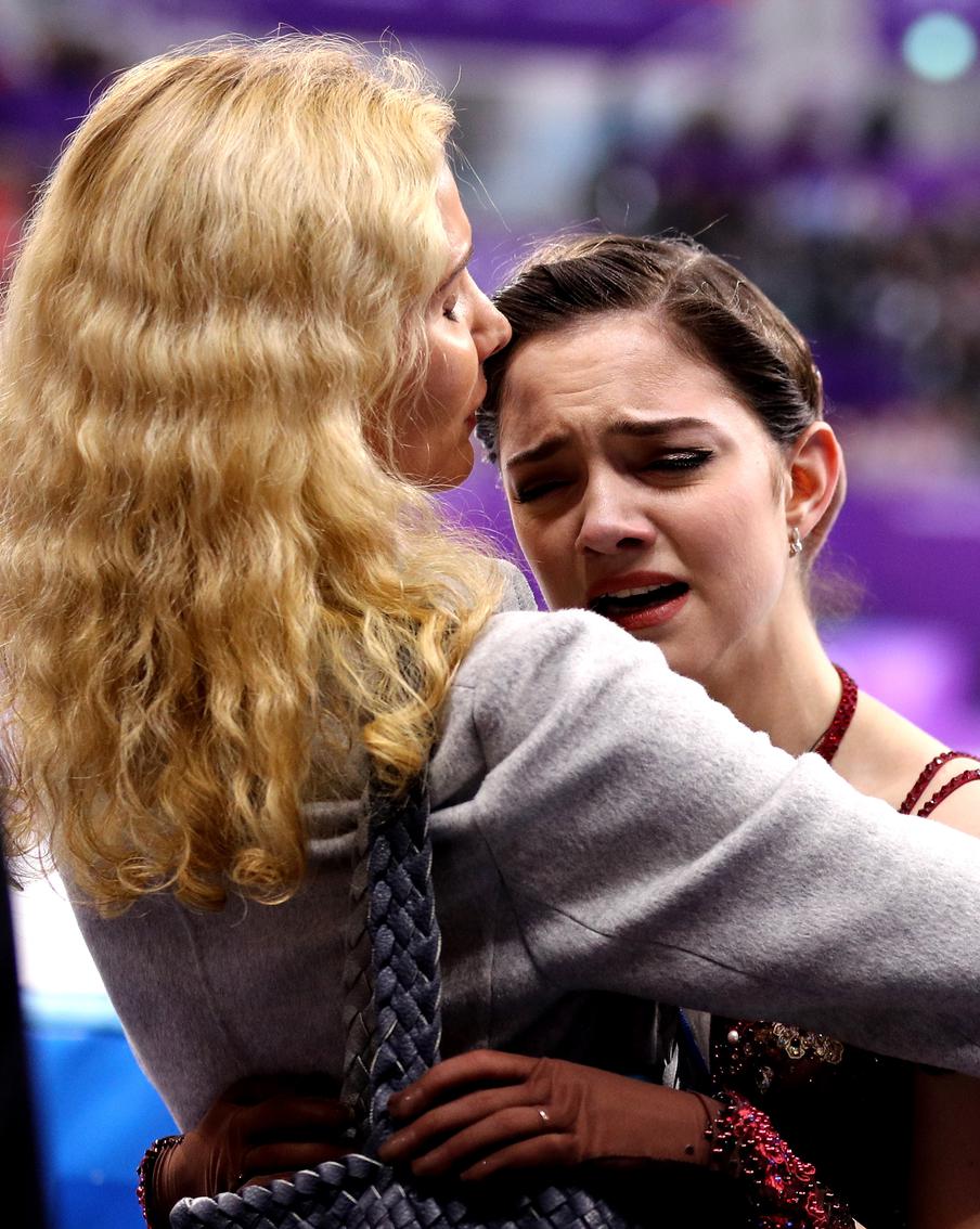 "У Загитовой ноги были стёрты в кровь": Тутберидзе дала Слуцкому громкое интервью