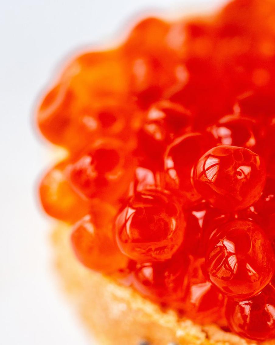 В Росрыболовстве спрогнозировали снижение цен на красную икру и горбушу