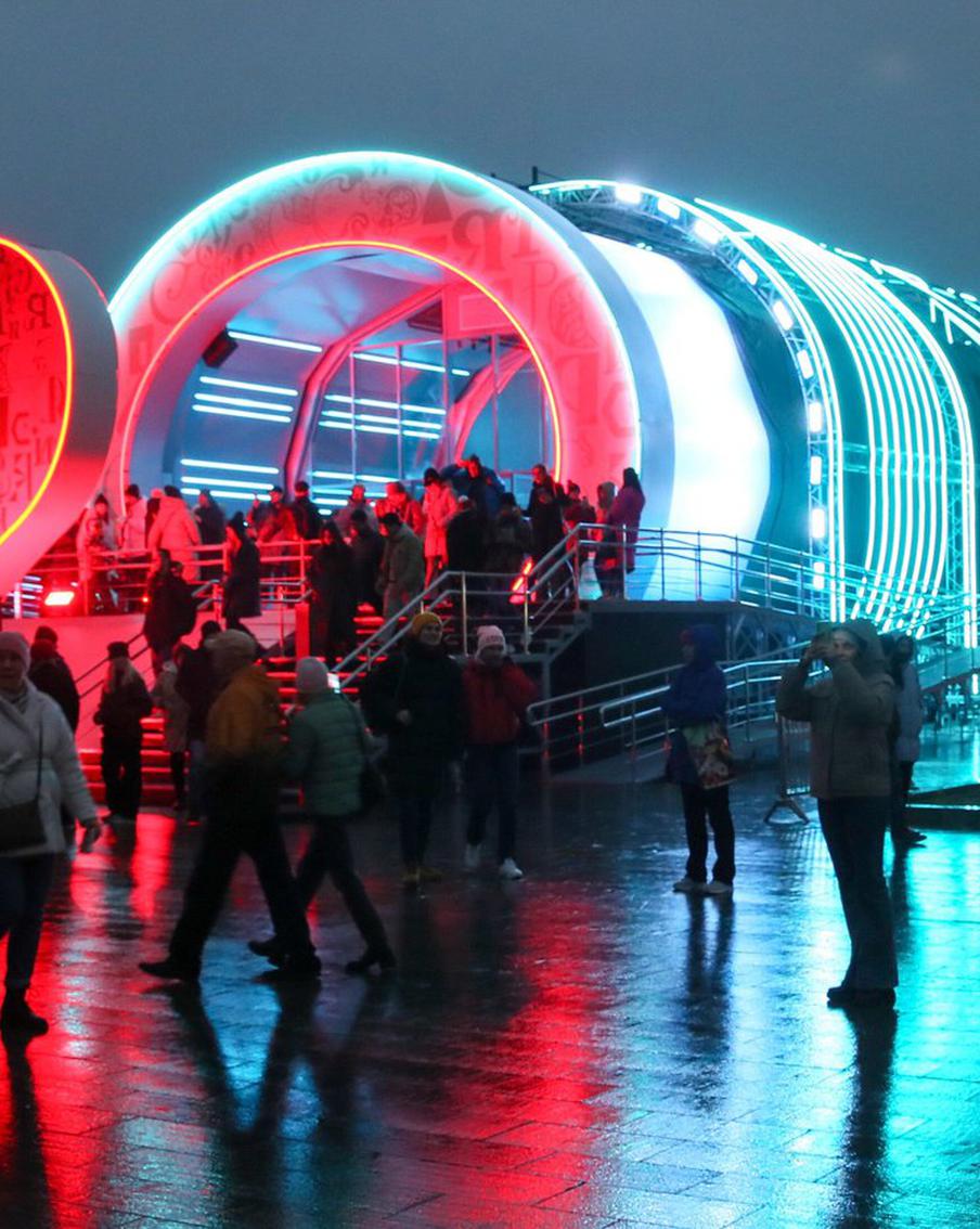 Более 190 тысяч гостей посетили выставку "Россия" на ВДНХ в первый день