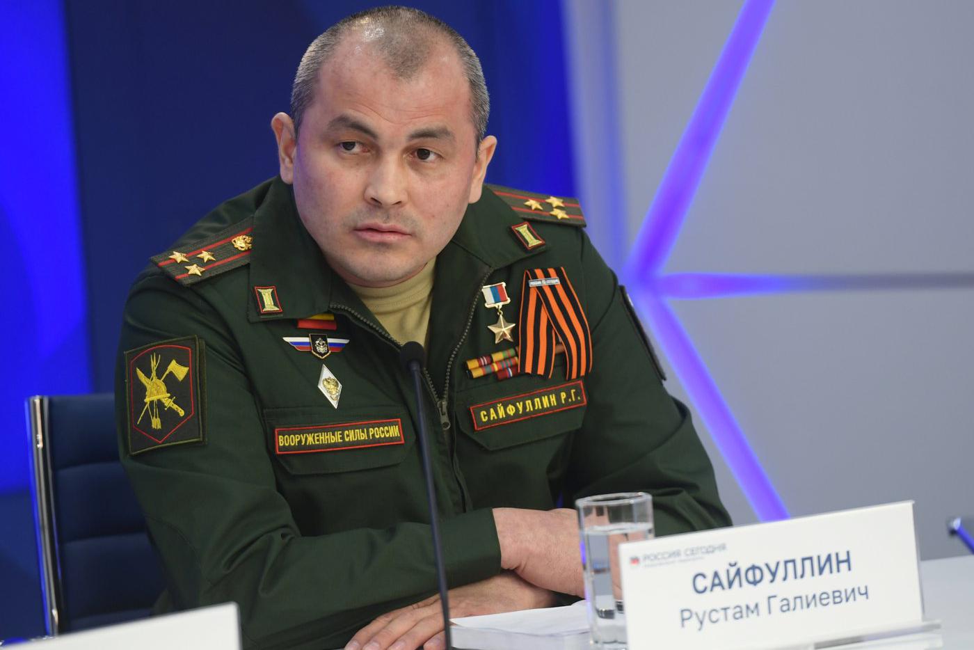 Герой России Сайфуллин, тяжело раненный в ходе спецоперации, вернулся на фронт