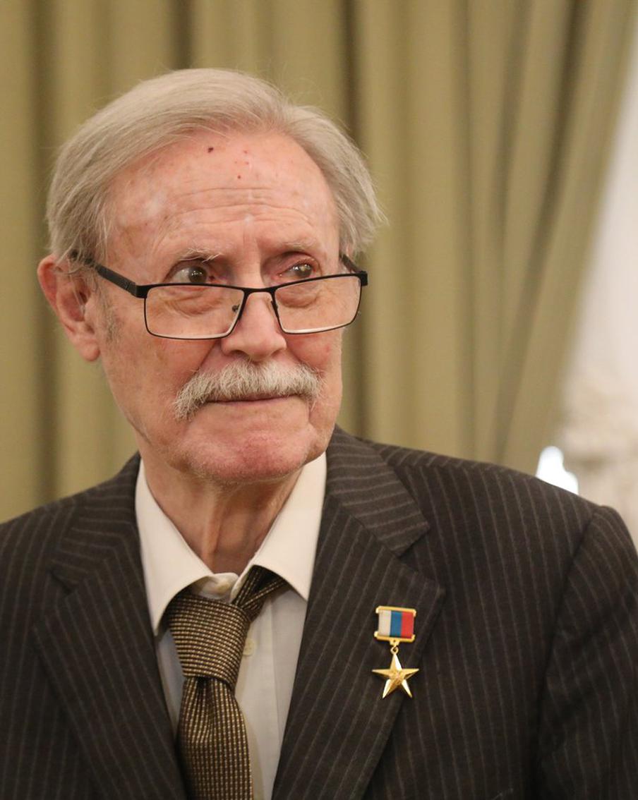 В Малом театре сообщили о госпитализации Юрия Соломина