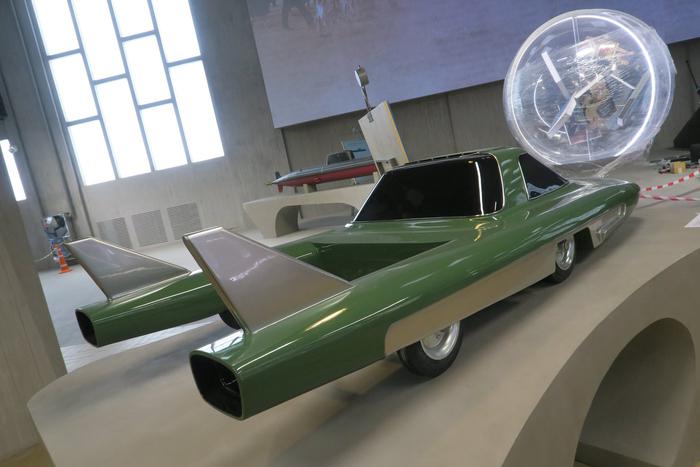 В СССР мечтали об атомобиле и подземной лодке-кроте