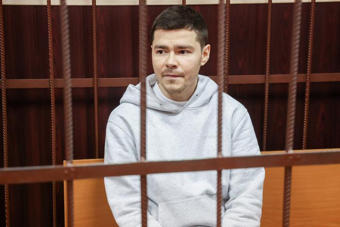 "Тебя посодют,  а ты не воруй!". Аяза Шабутдинова "слили" его ученики?