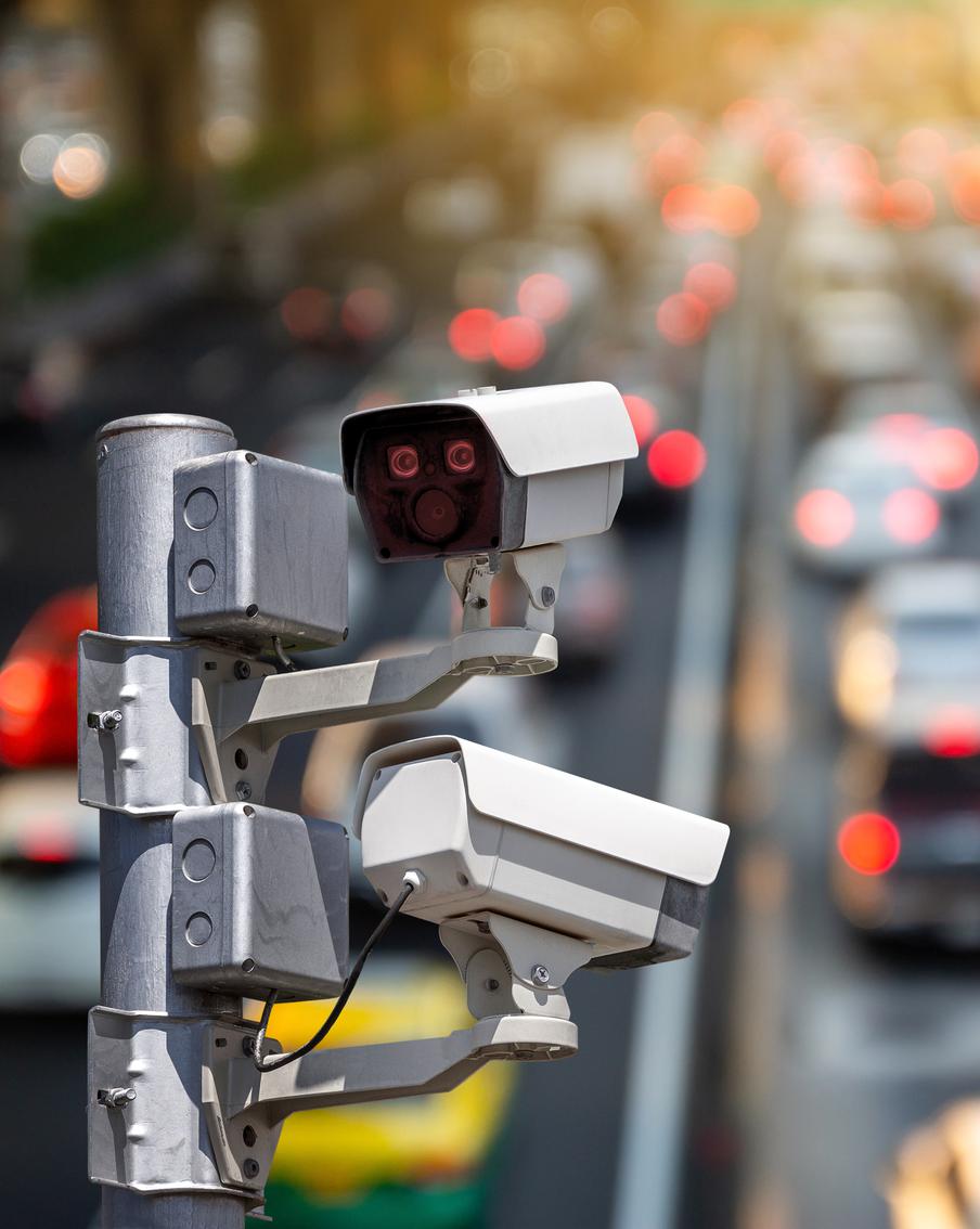 В России захотели ужесточить правила для дорожных камер