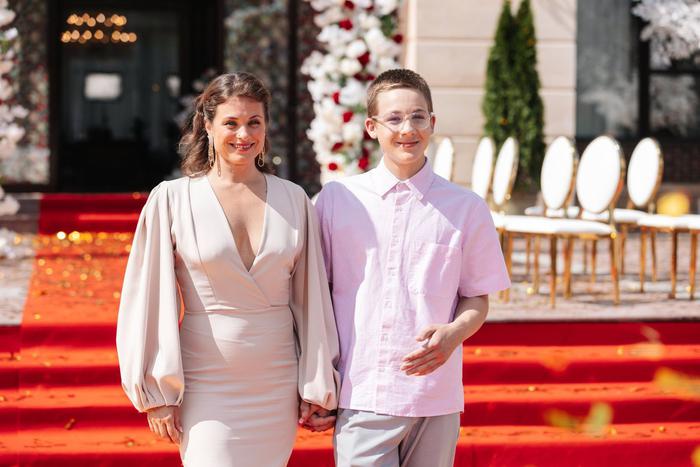 Дети женят родителей в новом шоу о поисках личного счастья после сорока