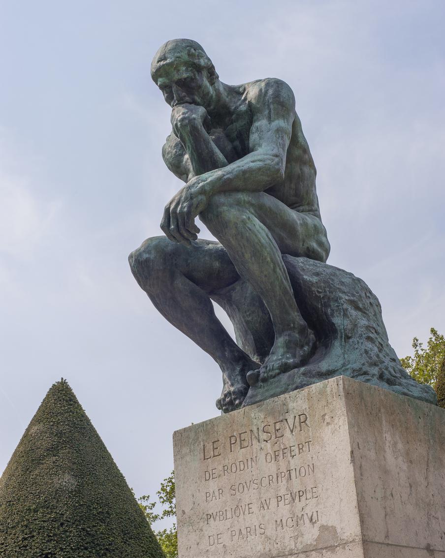 "Мыслитель" Огюста Родена.