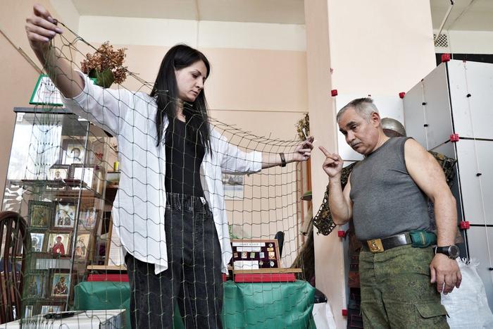 "Мне кажется, это не совсем справедливо": москвичку наградили за помощь бойцам СВО