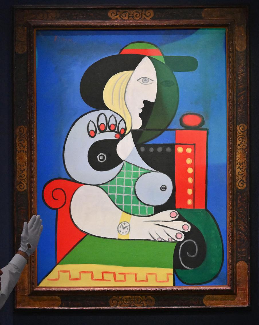 Картина Пабло Пикассо "Женщина с часами" ушла с молотка