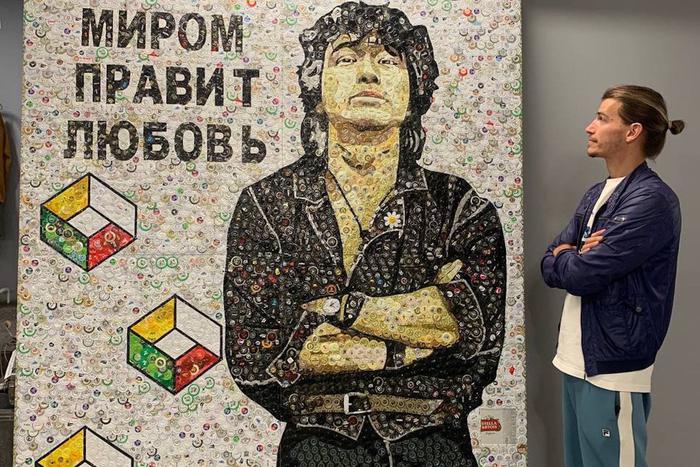 Цой, Горшок, Гагарин и Пётр I из крышечек. Узнали, как экоактивисты помогают создавать арт-объекты