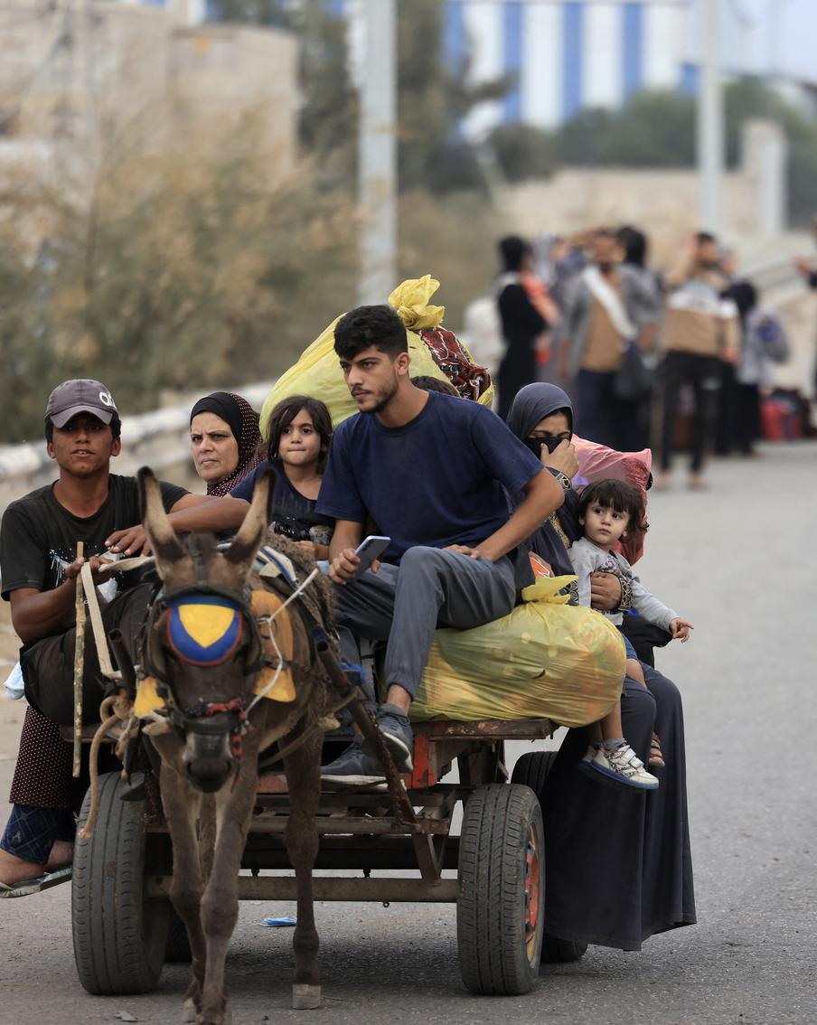 Беременную женщину и 27 детей из России эвакуировали из сектора Газа