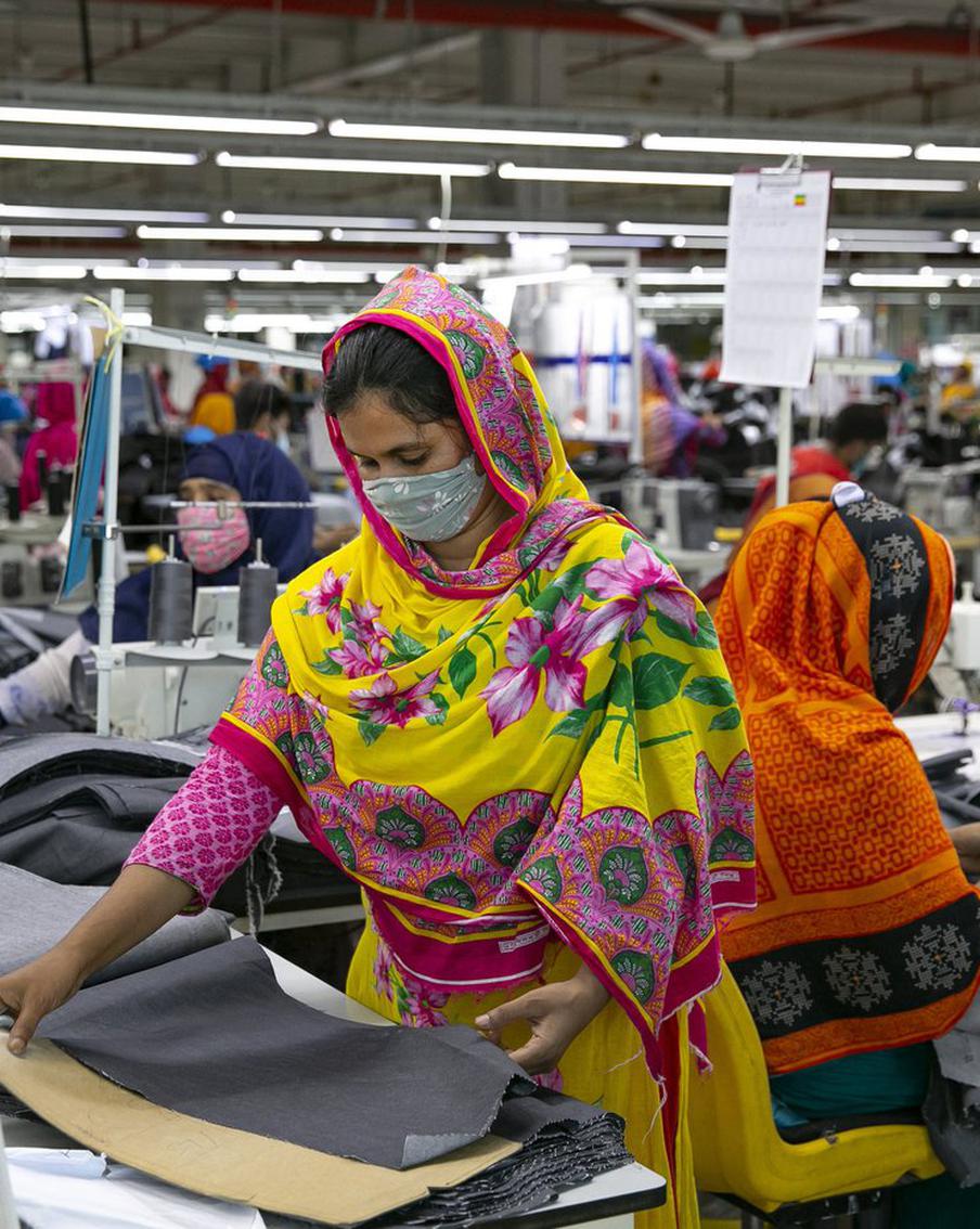 Брендовая одежда в России подорожает до 50%. К чему приведёт забастовка работников в Бангладеш