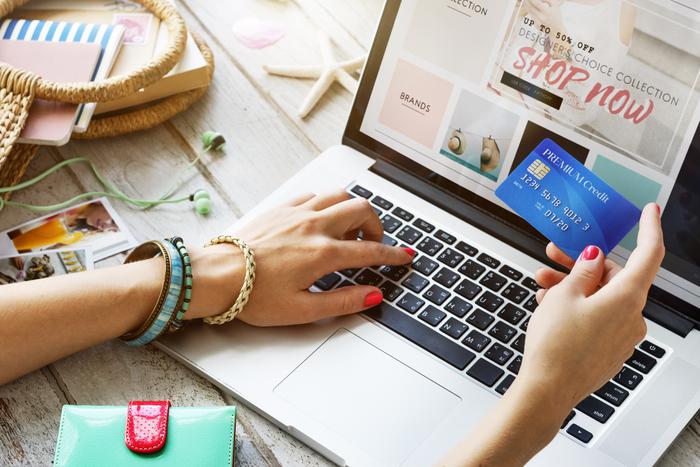 Люди перестали бегать по магазинам. Настала эра потребительского отшельничества