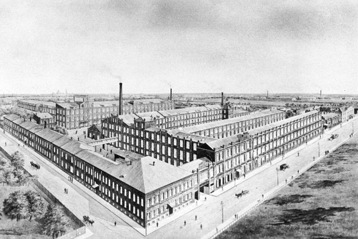 Как в Москве 90 лет назад забил фонтан из одеколона, куда модники окунали пиджаки