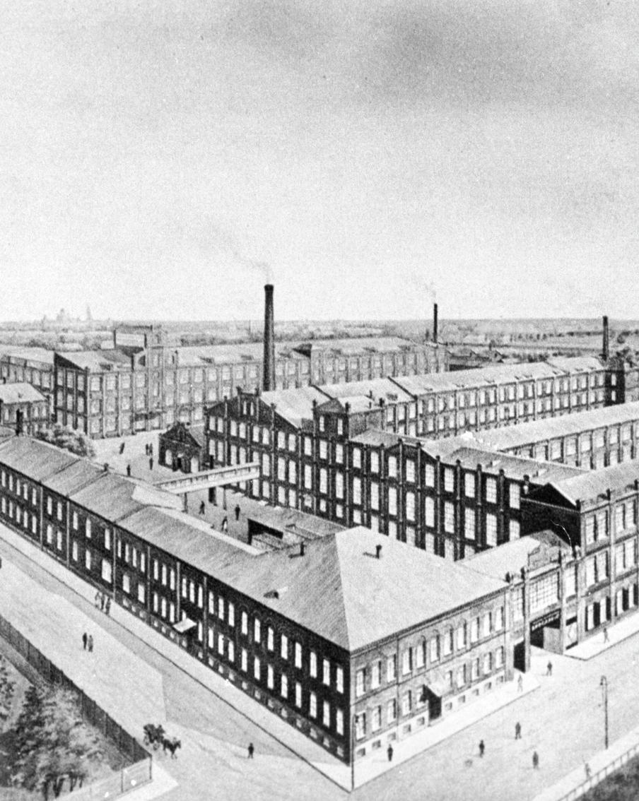 Как в Москве 90 лет назад забил фонтан из одеколона, куда модники окунали пиджаки