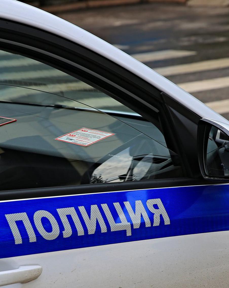 В Волгограде две девушки прикурили от Вечного огня