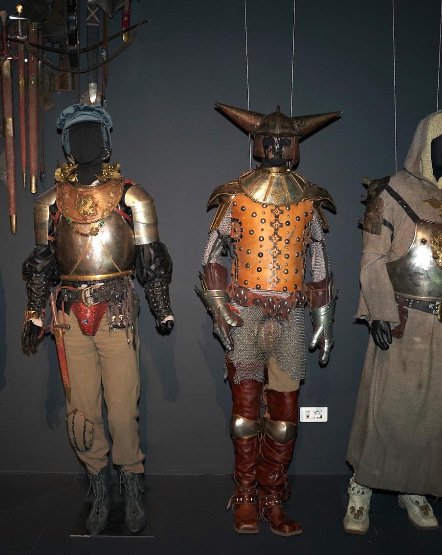 Оружие на выставке к юбилею Алексея Германа убрали подальше от рук посетителей