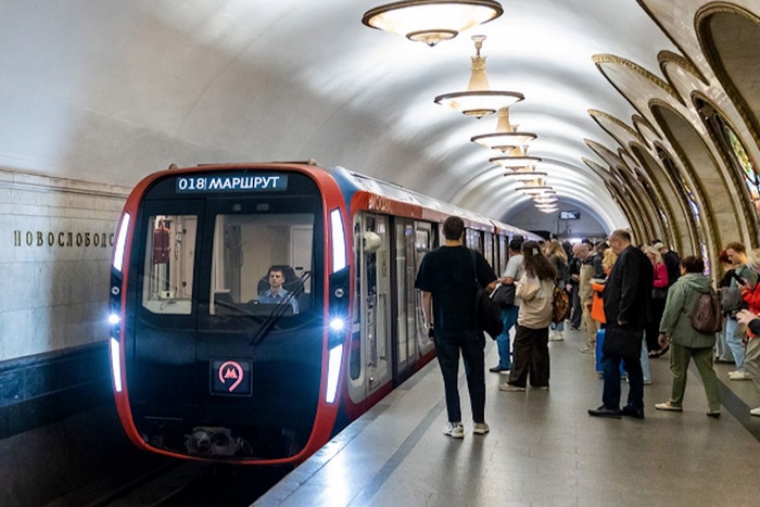 Город заменяет составы, используемые в метрополитене, на более современные и комфортные