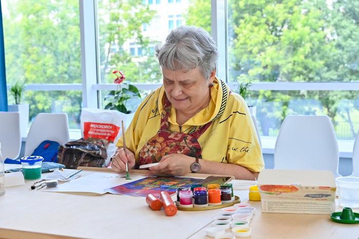 Равные возможности в плане доступа к социально значимым проектам, например, "Московскому долголетию", должны быть у всех пенсионеров