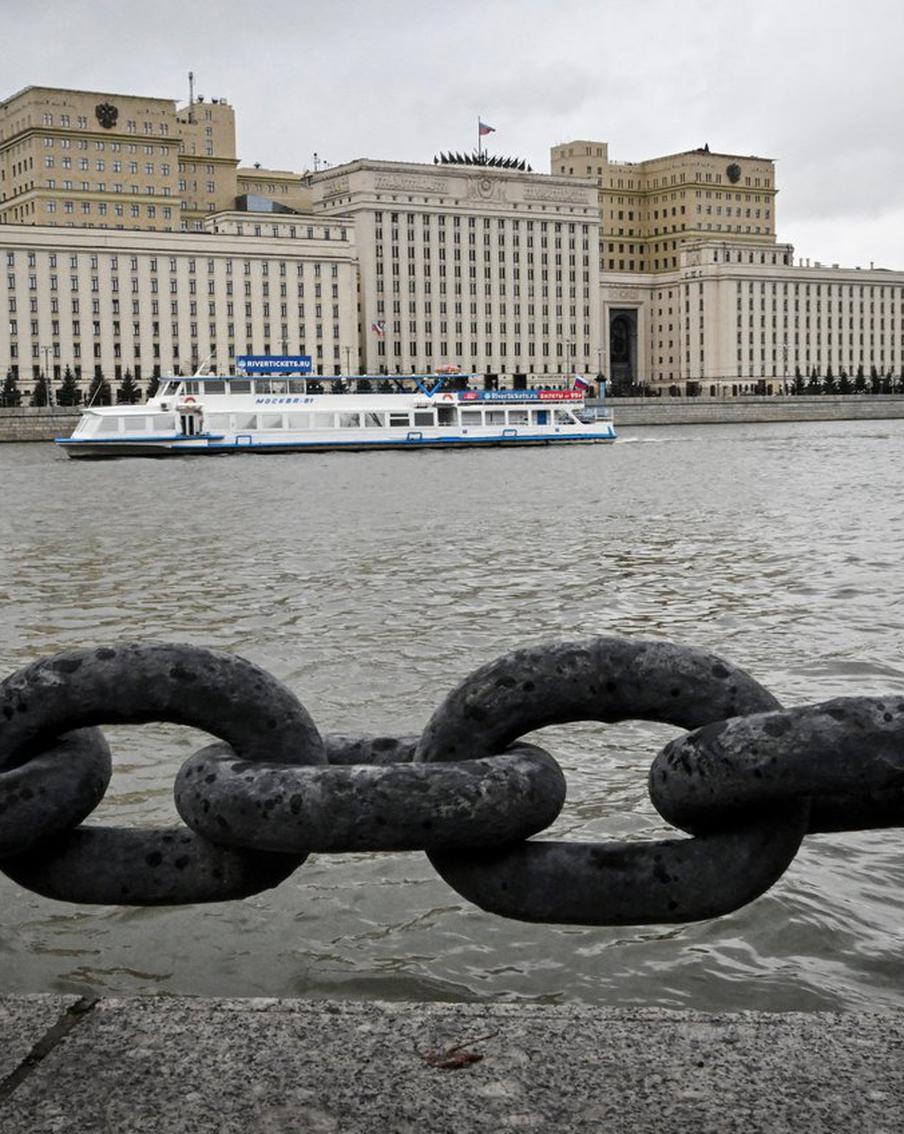 Армия России начала применять новую ударную платформу "Скальпель"