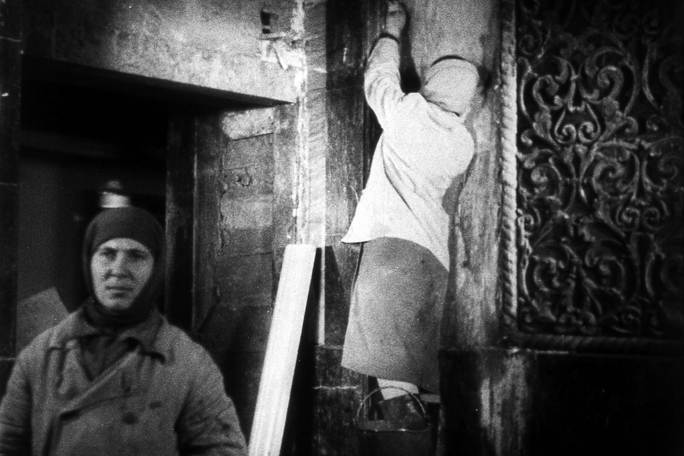 Кадры строительства станции метро "Павелецкая" радиальная незадолго до открытия.