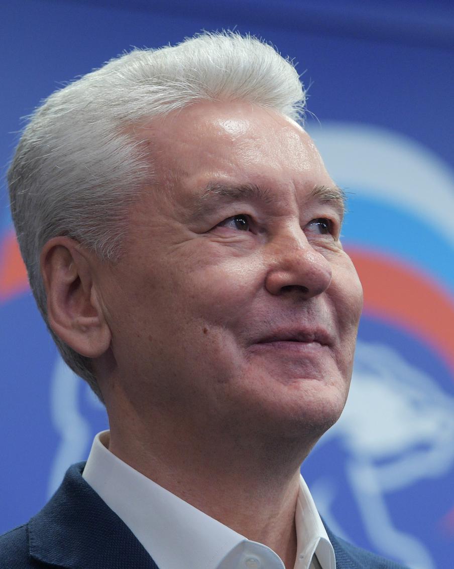 Собянин поздравил работников московского транспорта с профессиональным праздником