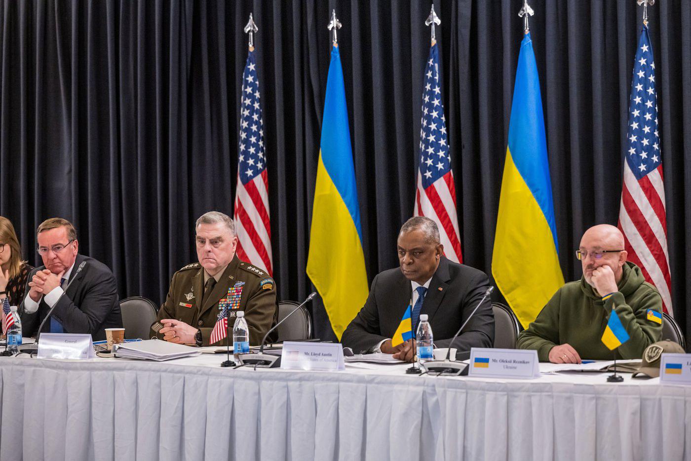 Ukraine Defense Contact Group Meets At Ramstein Air Base Шеф Пентагона Ллойд Остин прибыл в Киев для встречи с лидерами Украины.