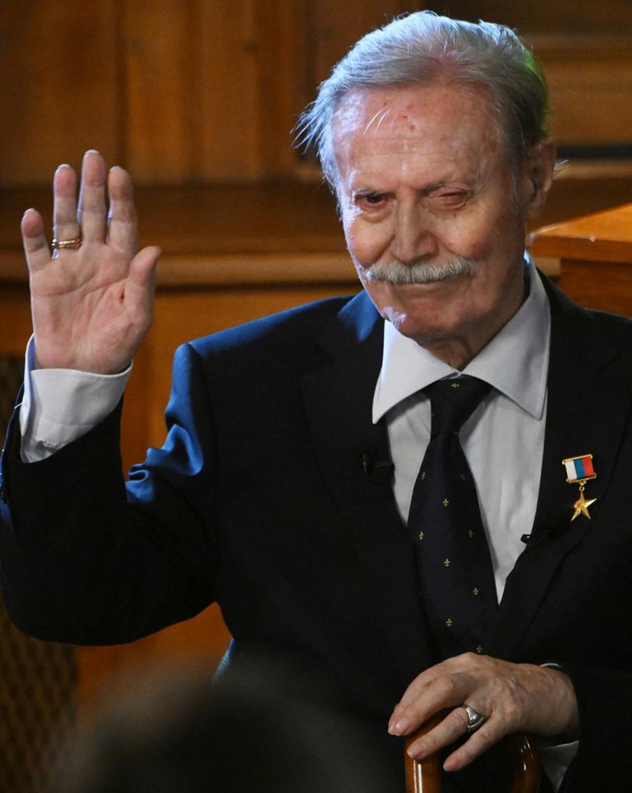 Появилась новая информация о состоянии здоровья Юрия Соломина