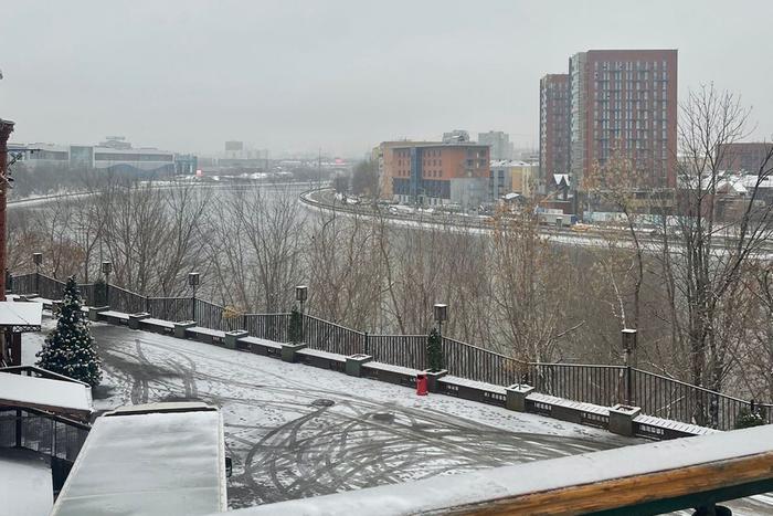 Москвичам пообещали снежную и морозную неделю