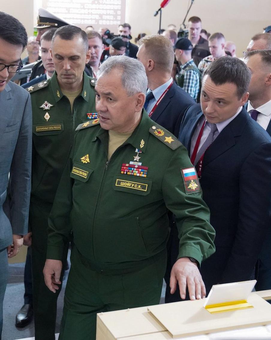 Шойгу рассказал о поставках вооружения в российскую армию