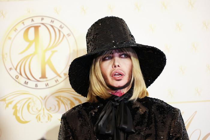 Metro поговорило с женщинами, которые стриглись у Сергея Зверева в конце 80-х