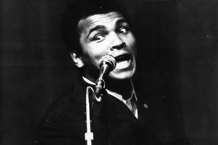 "А теперь заткнитесь и слушайте меня!": как Али сенсационно побил Формана