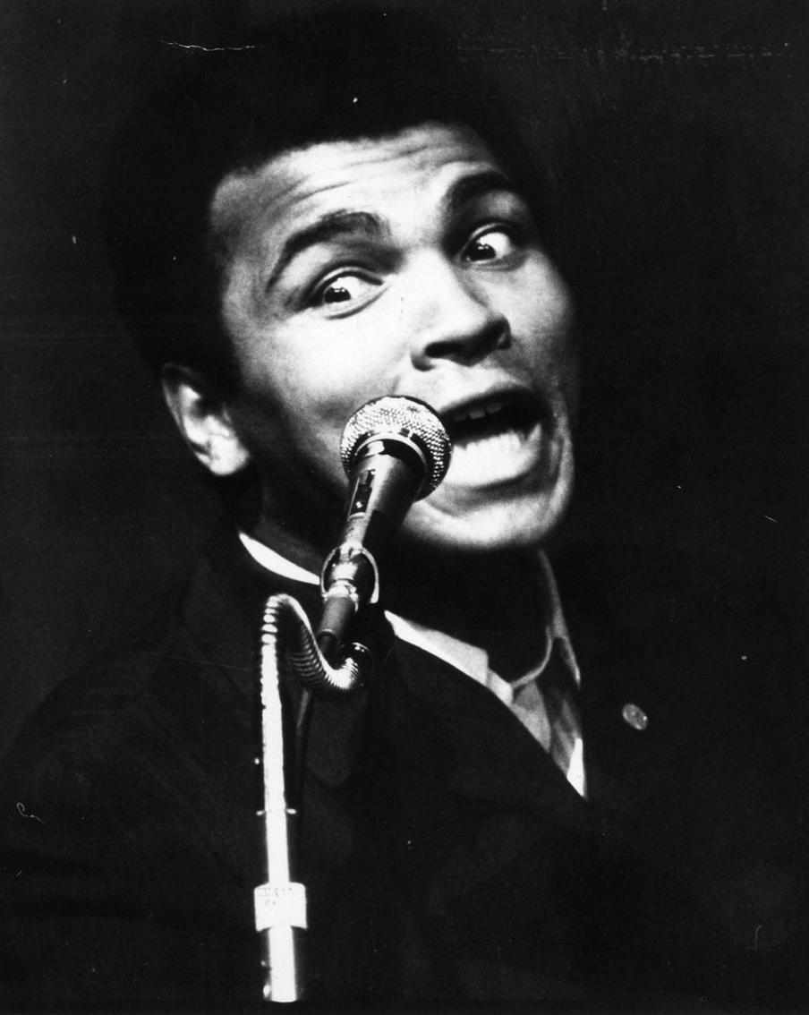 "А теперь заткнитесь и слушайте меня!": как Али сенсационно побил Формана