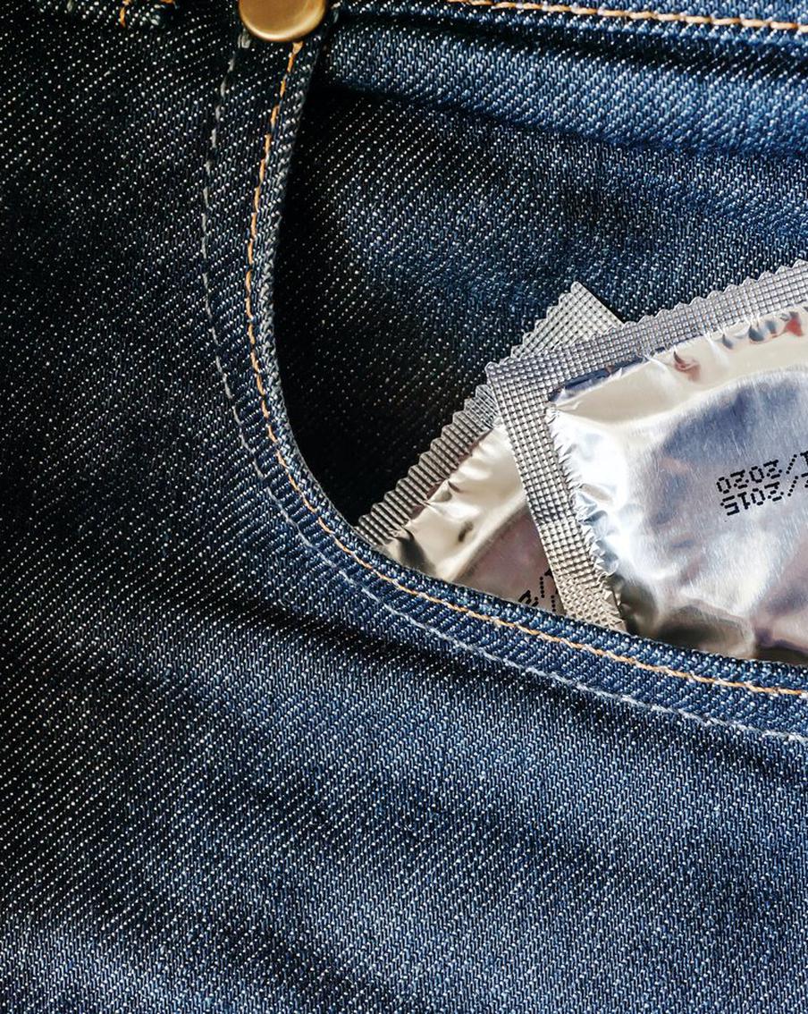 Удовольствие для богатых: презервативы в России подорожали сильнее куриного мяса