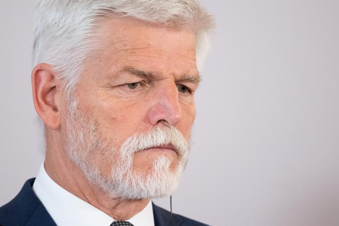 "Подготовка к конфликту". Президент Чехии высказался о России