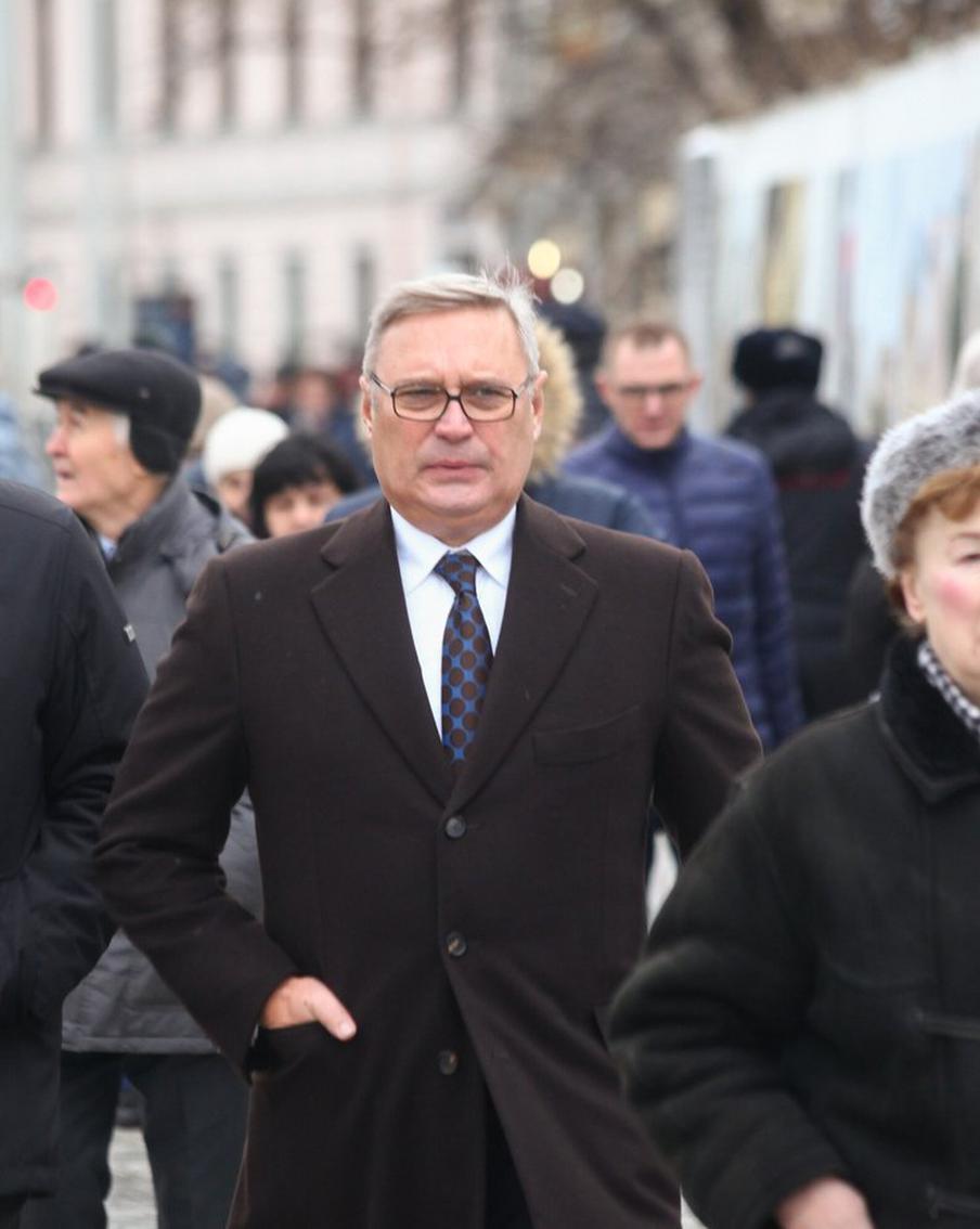 Бывшего премьер-министра Касьянова признали иноагентом. Чем запомнился Миша-два процента