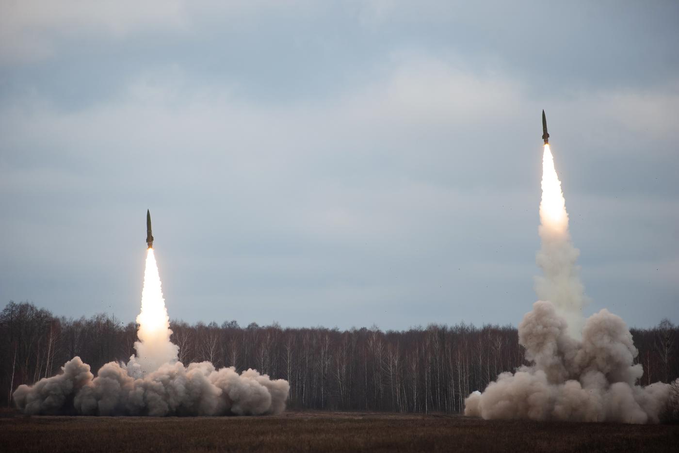 Минобороны: средства ПВО уничтожили две ракеты С-200 над Азовским морем