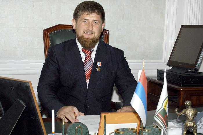 Три тысячи чеченских бойцов готовы отправиться в зону СВО, заявил Кадыров