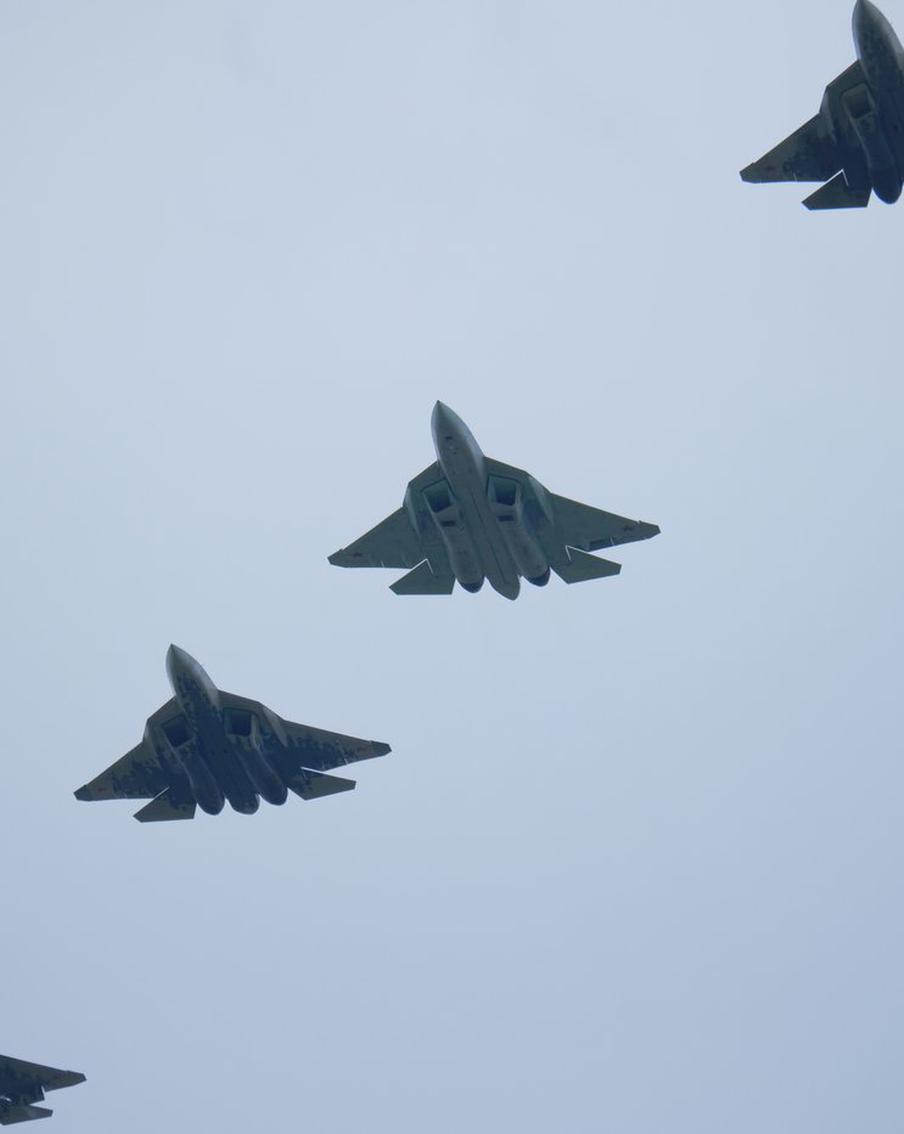 Для Су-57 создали мини-беспилотники, сообщил источник