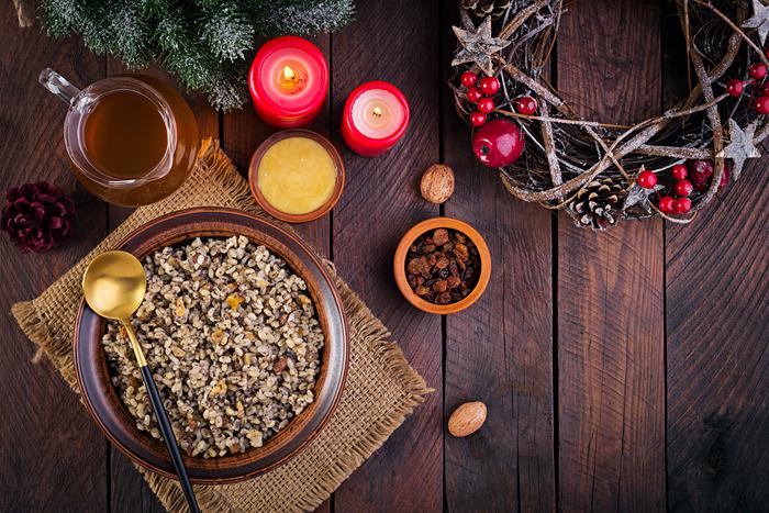 "Не получится исцелиться, обращаясь к Богу в сытости и довольстве": начался православный Рождественский пост