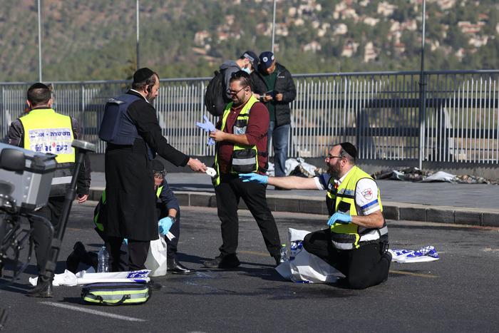Число погибших во время теракта в Иерусалиме возросло до трёх